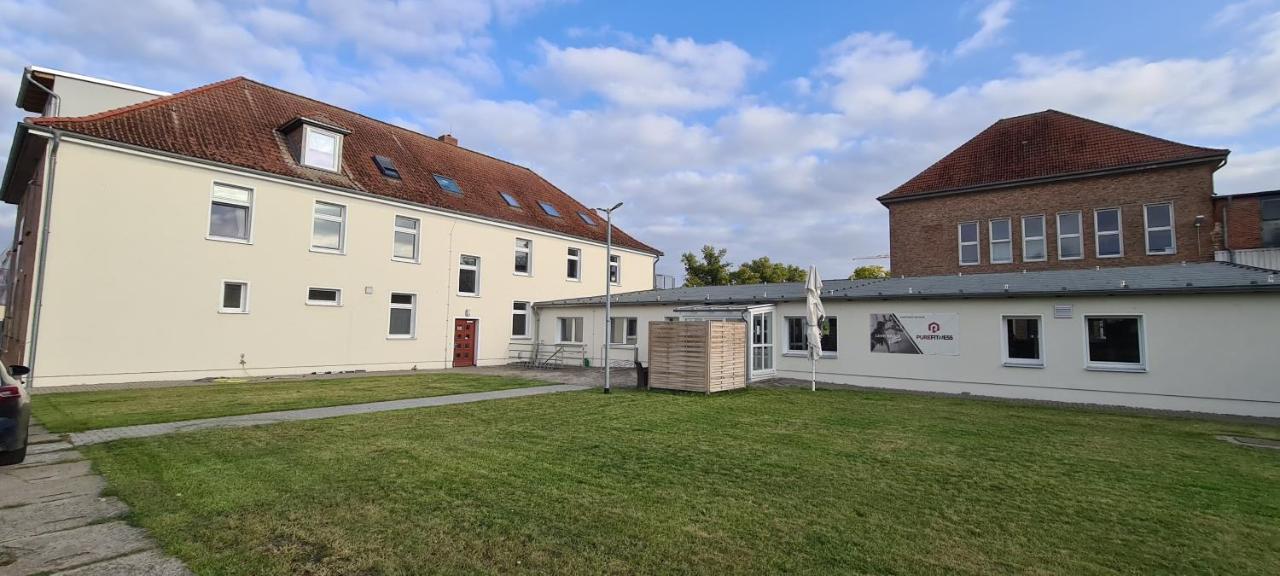 Gaesteappartements "Purefitness" Am Elberadweg In Tangermuende Exterior photo